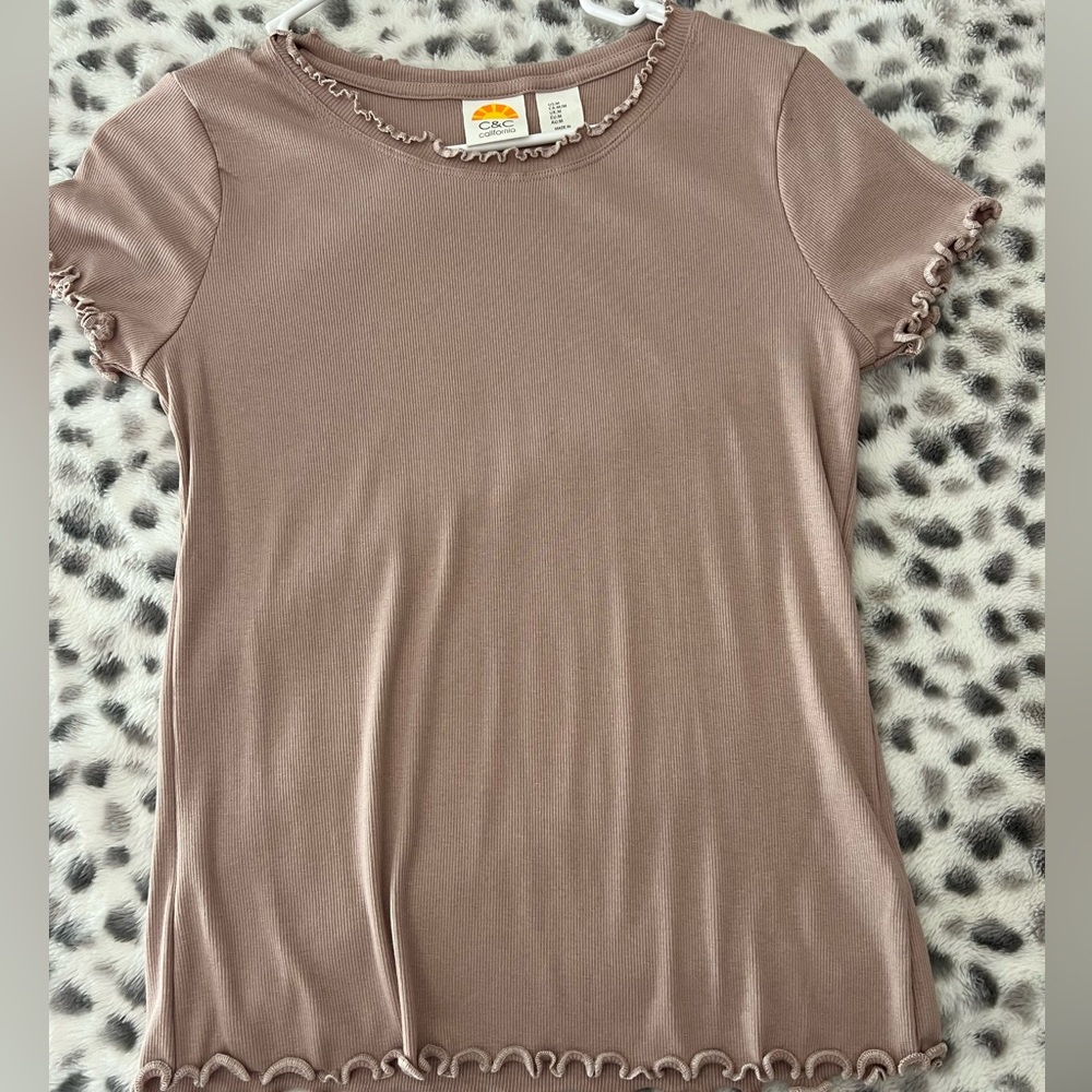 C&C California Dusty Mauve Ruffle-Trim Short Sleeve Tee